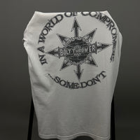 ボルトスローワー 2000年代 妥協の世界におけるTシャツ