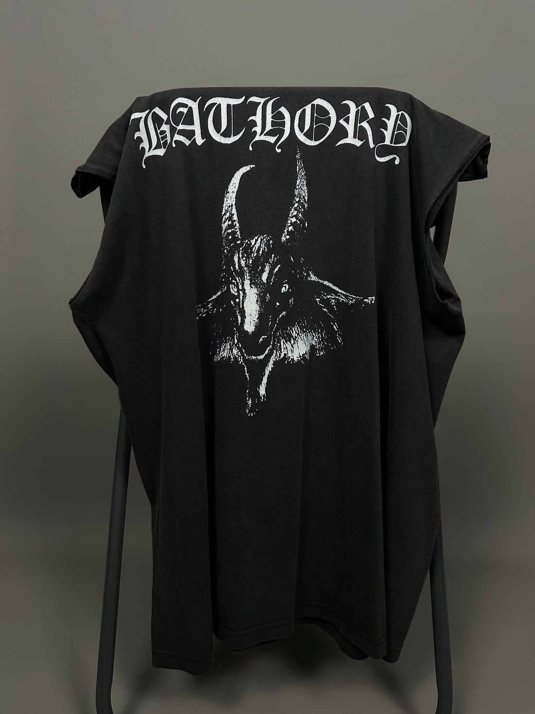 ヴィンテージ 2001 バソリー ノースリーブ Tシャツ