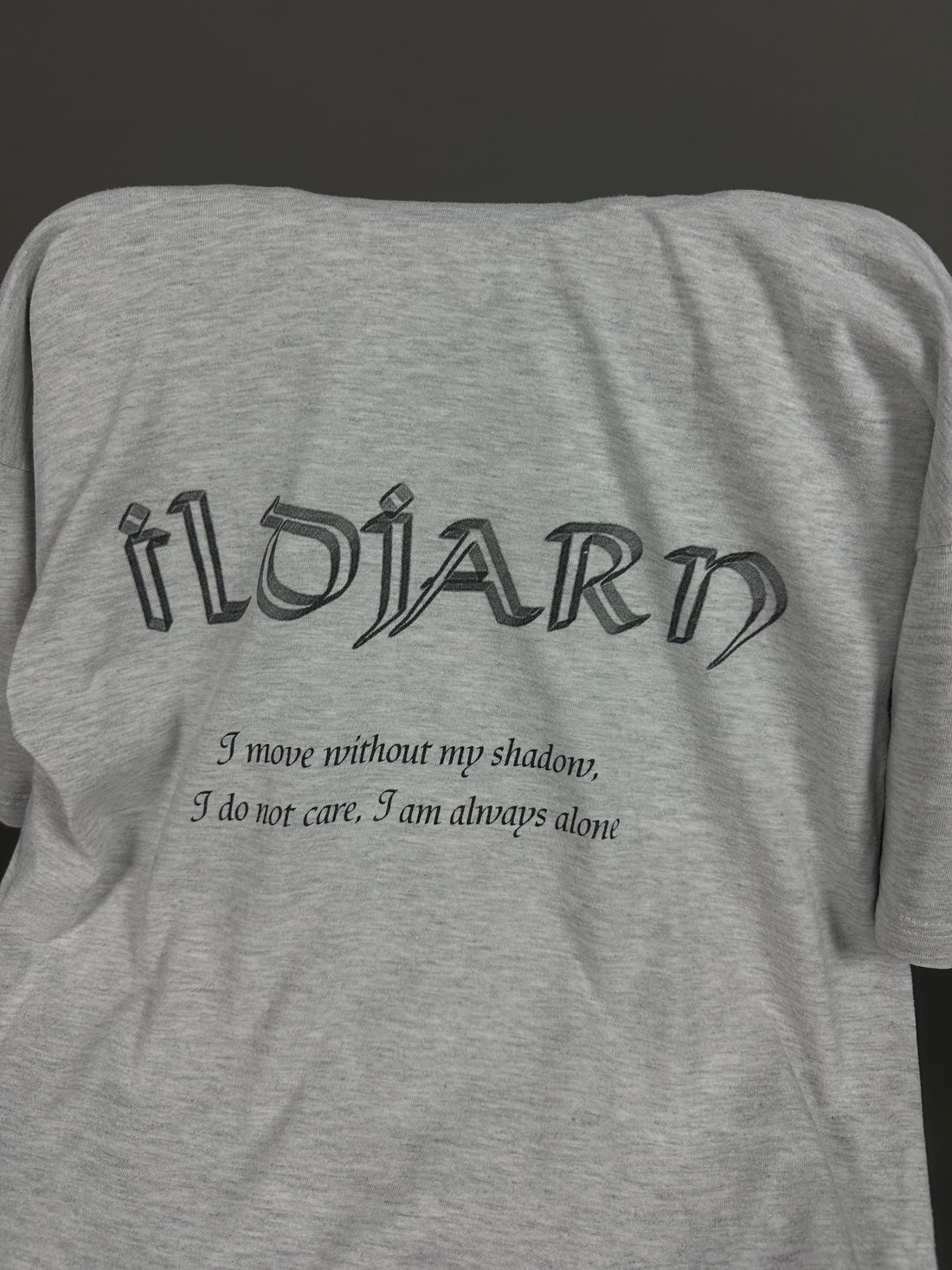 ヴィンテージ 1996 イルジャーン ストレングス アンガー Tシャツ