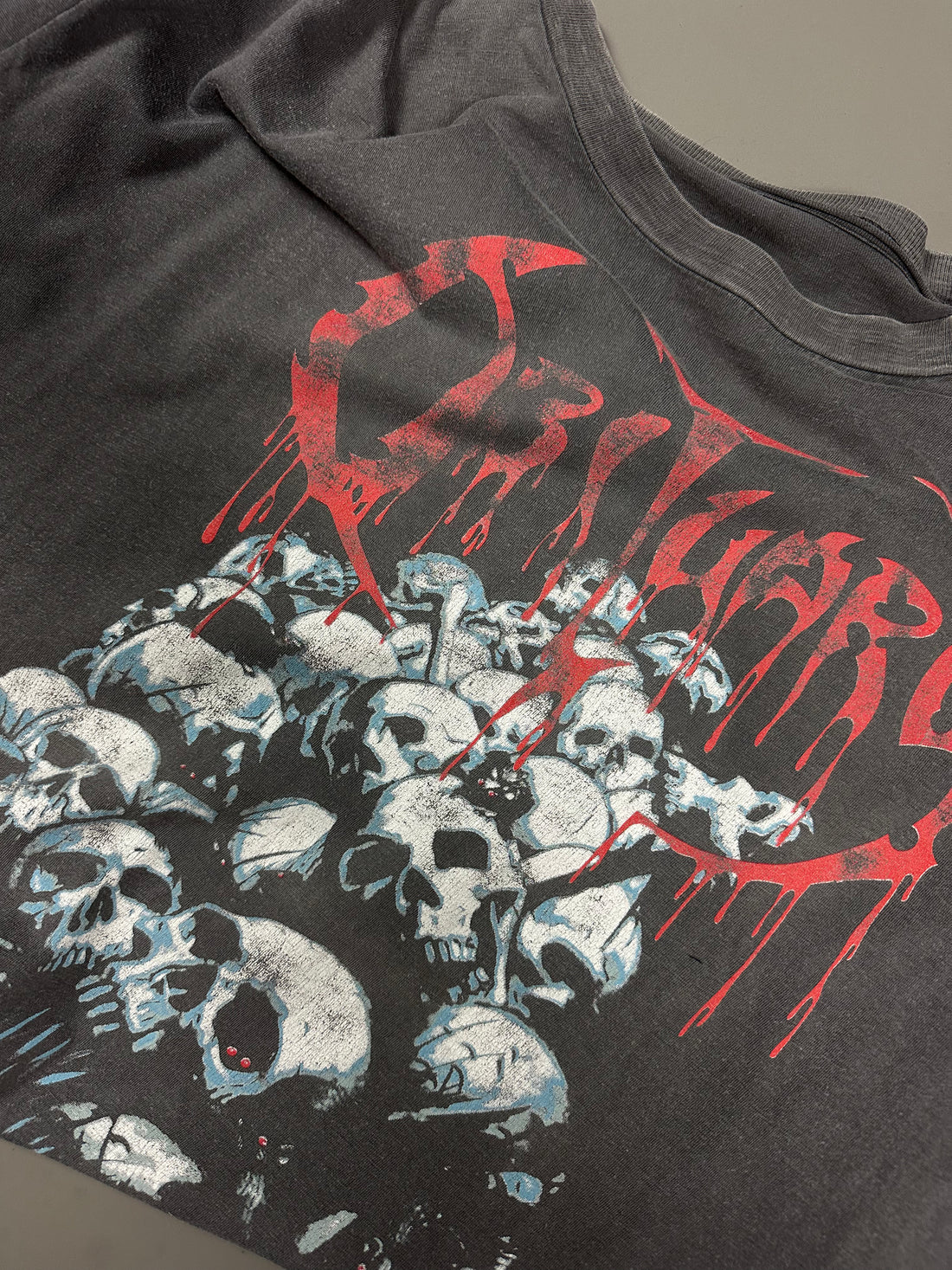 1991年 死亡記事 頭蓋骨の山 ヴィンテージTシャツ