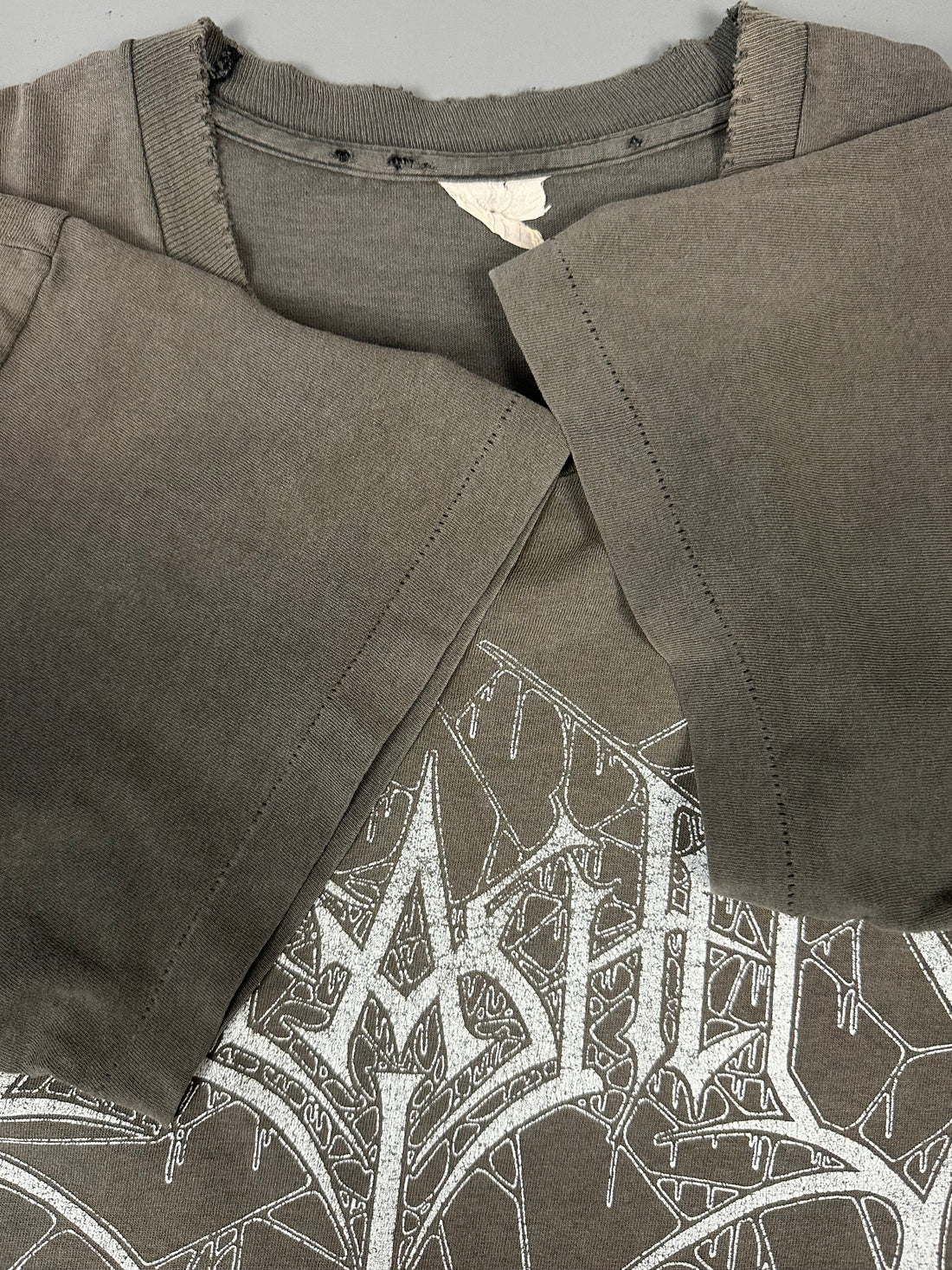 ヴィンテージ 1995 アンリーシュド ビクトリー Tシャツ