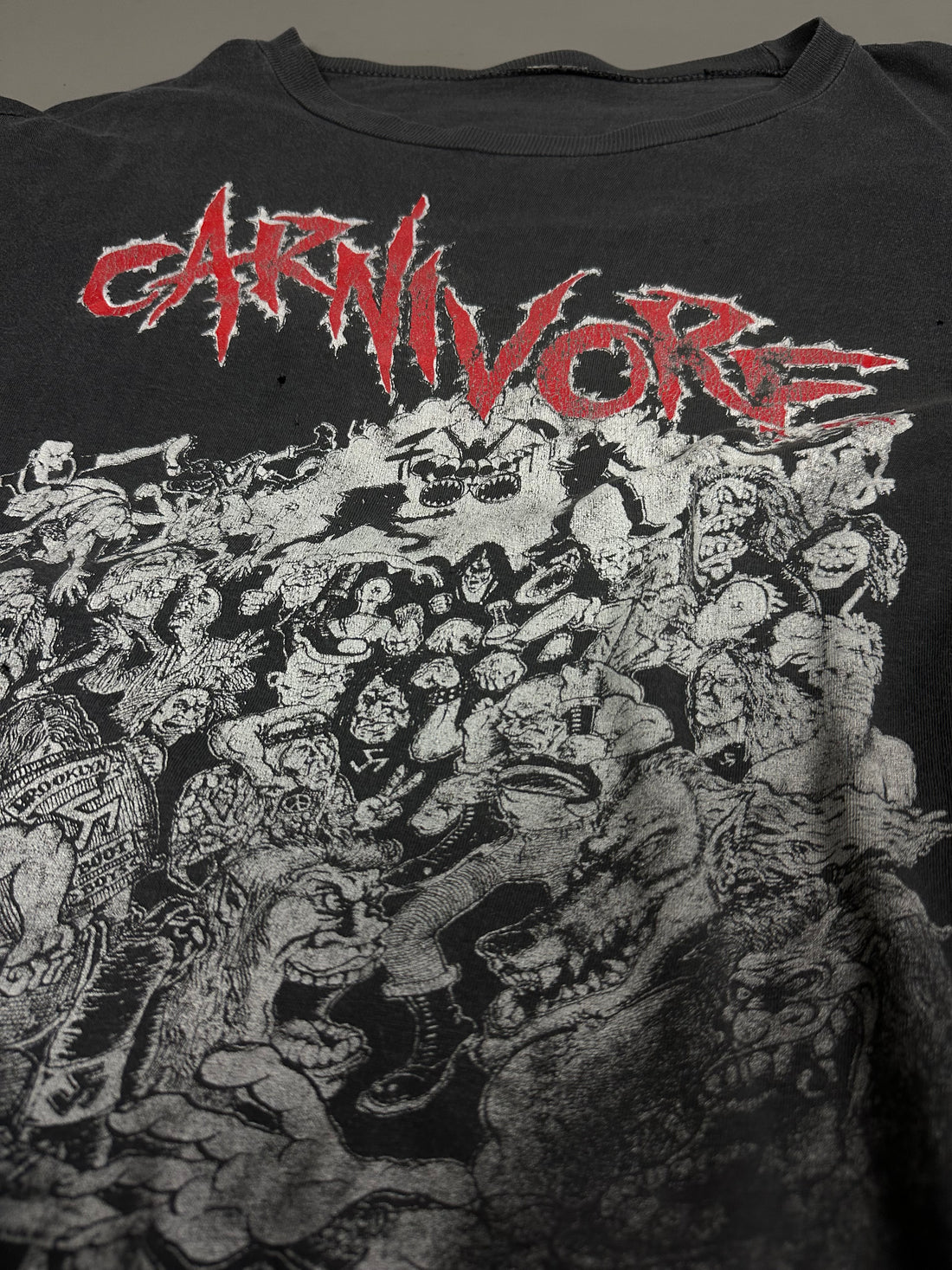 カーニヴォア 1985 デビューアルバム ヴィンテージ Tシャツ