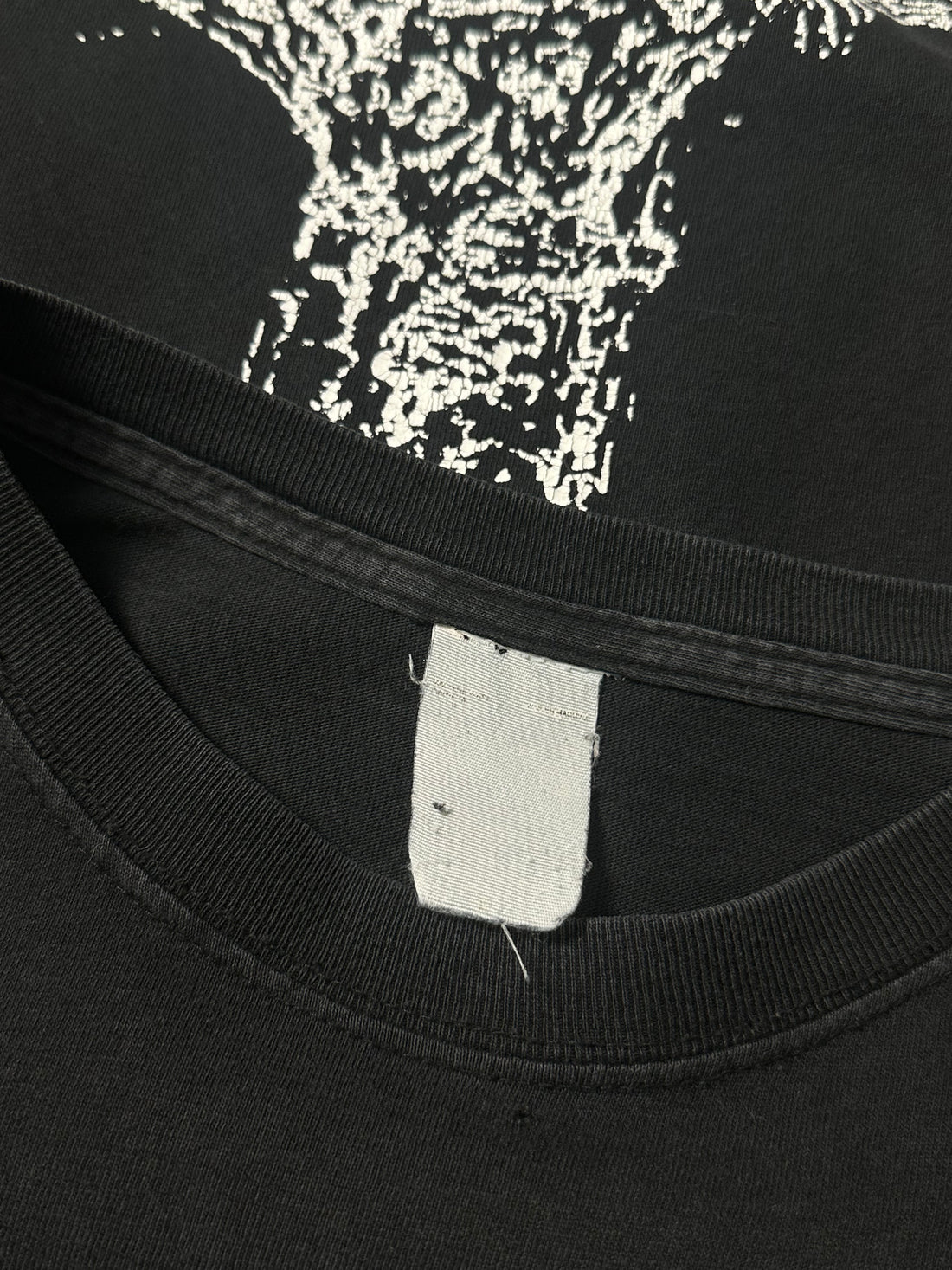 2000年代のヴィンテージ「Dismember Tシャツ」