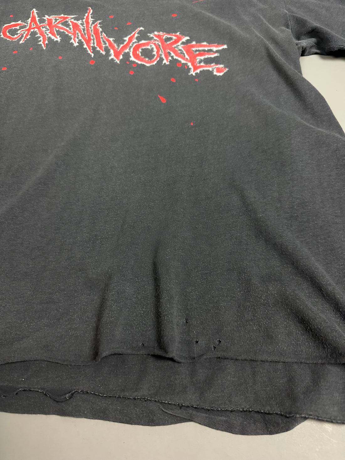 カーニヴォア 1985 デビューアルバム ヴィンテージ Tシャツ