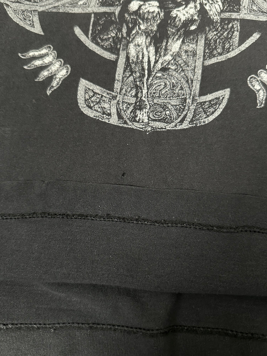 90年代ヴィンテージのグレイブノースリーブTシャツ