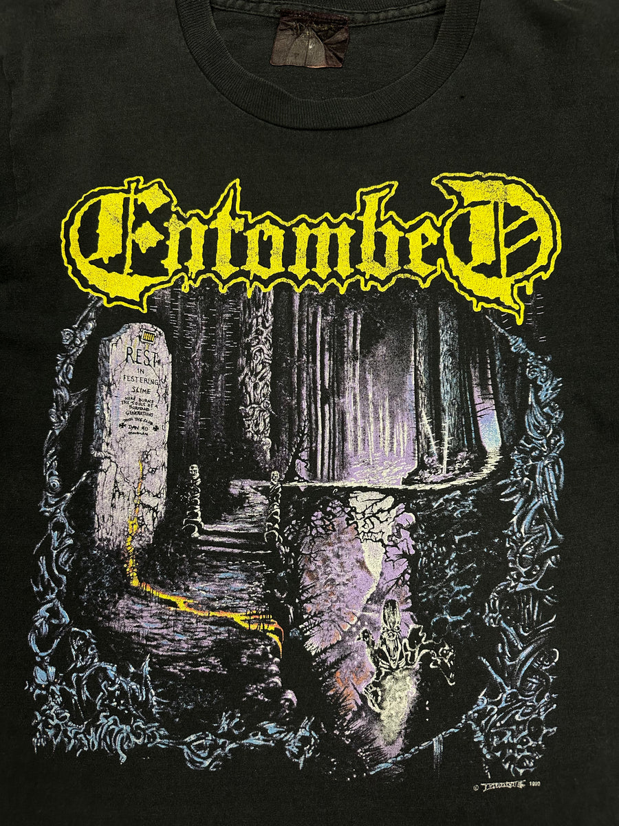 エントゥームド 1990 レフトハンドパス ヴィンテージ Tシャツ