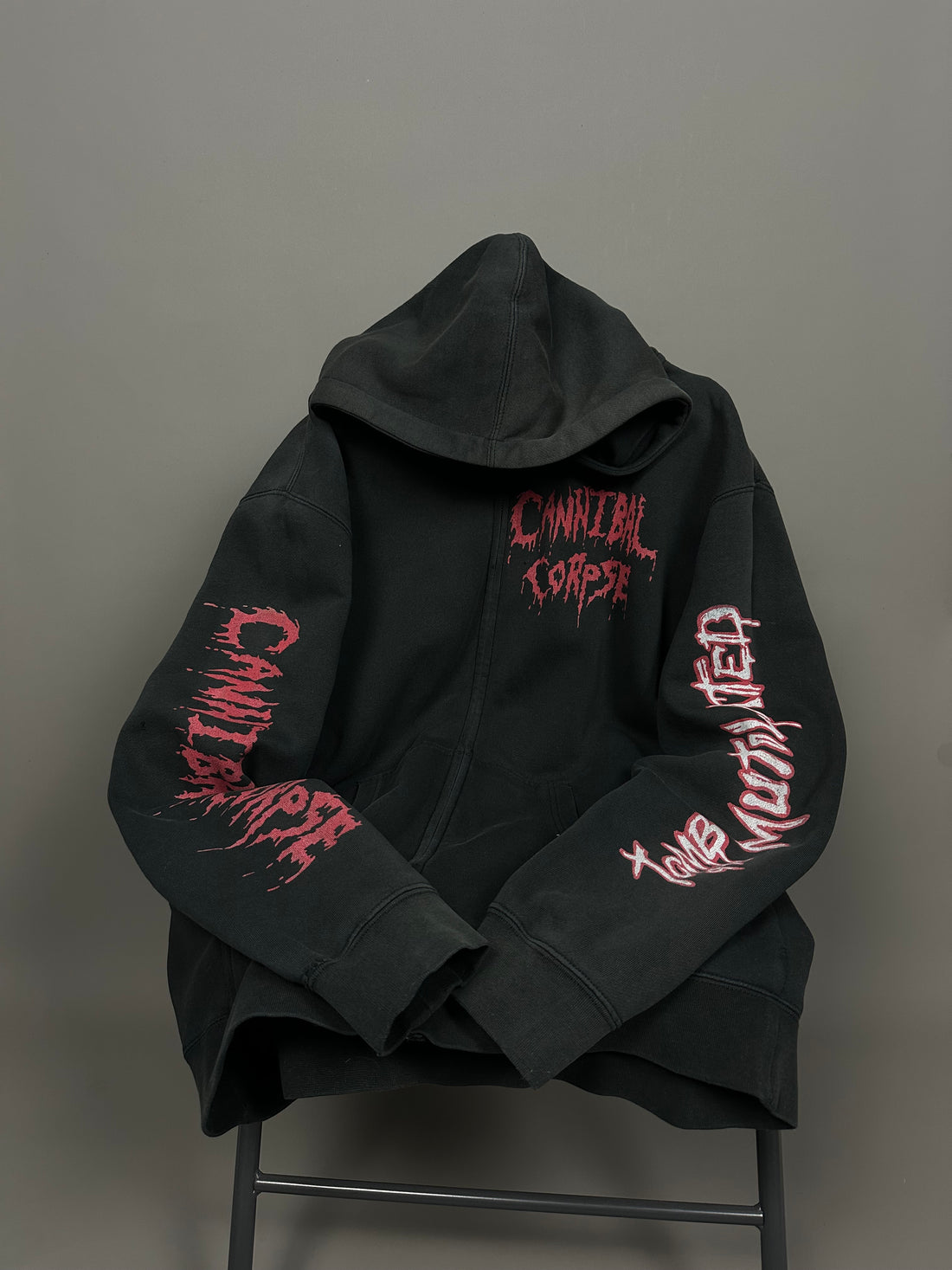 カンニバル・コープス 2000年代 トゥーム・オブ・ザ・マルチレイテッド スウェットシャツ