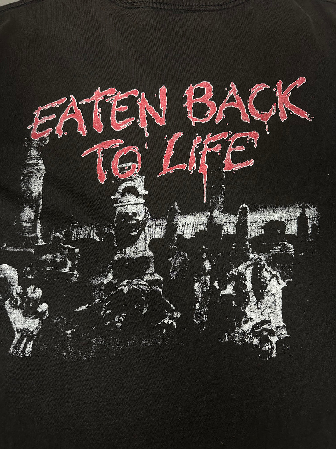 1997年ヴィンテージ カンニバル・コープス イートン バック・トゥ・ライフ Tシャツ