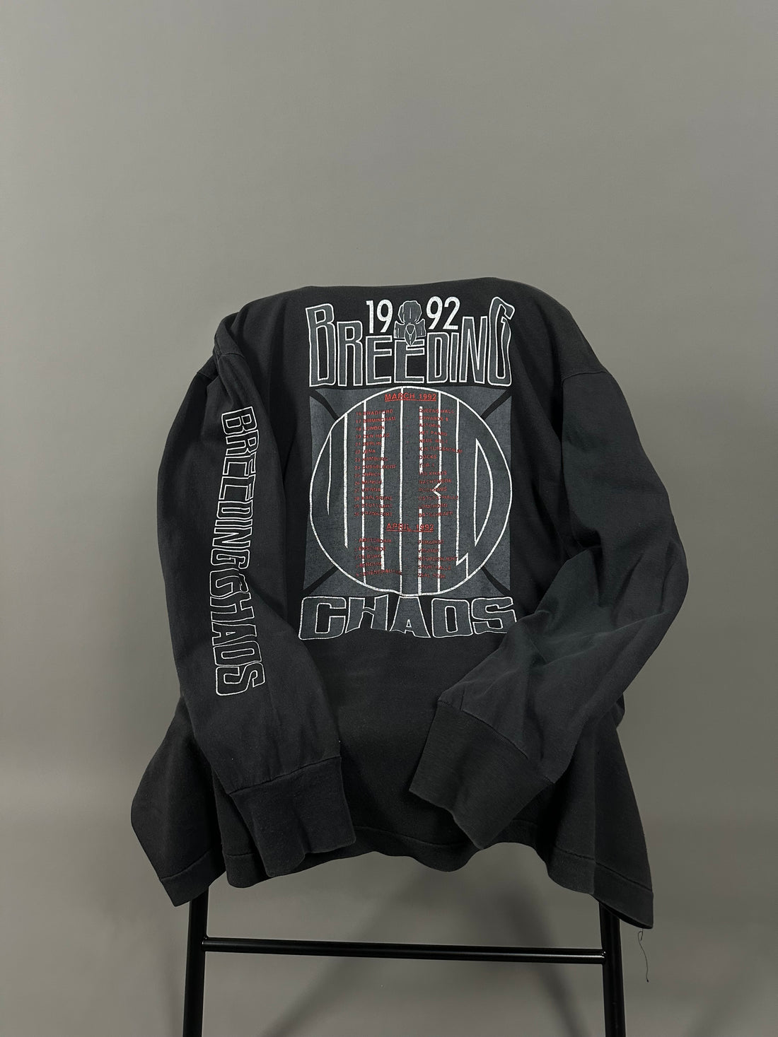 ヴィンテージ 1992 エントゥームド ブリーディング カオス ロングスリーブ