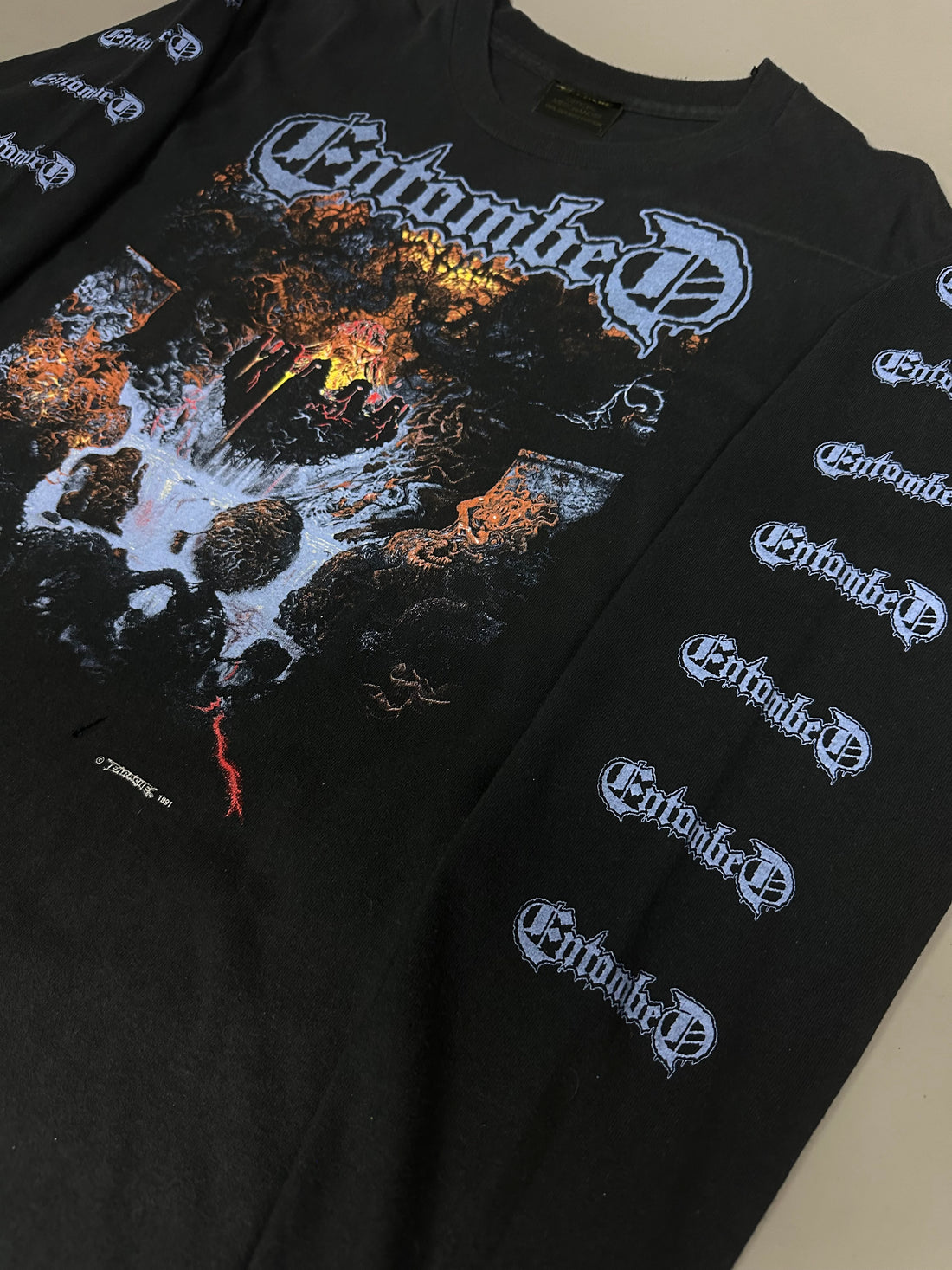 ヴィンテージ 1991 エントゥームド クランデスティン ロングスリーブ