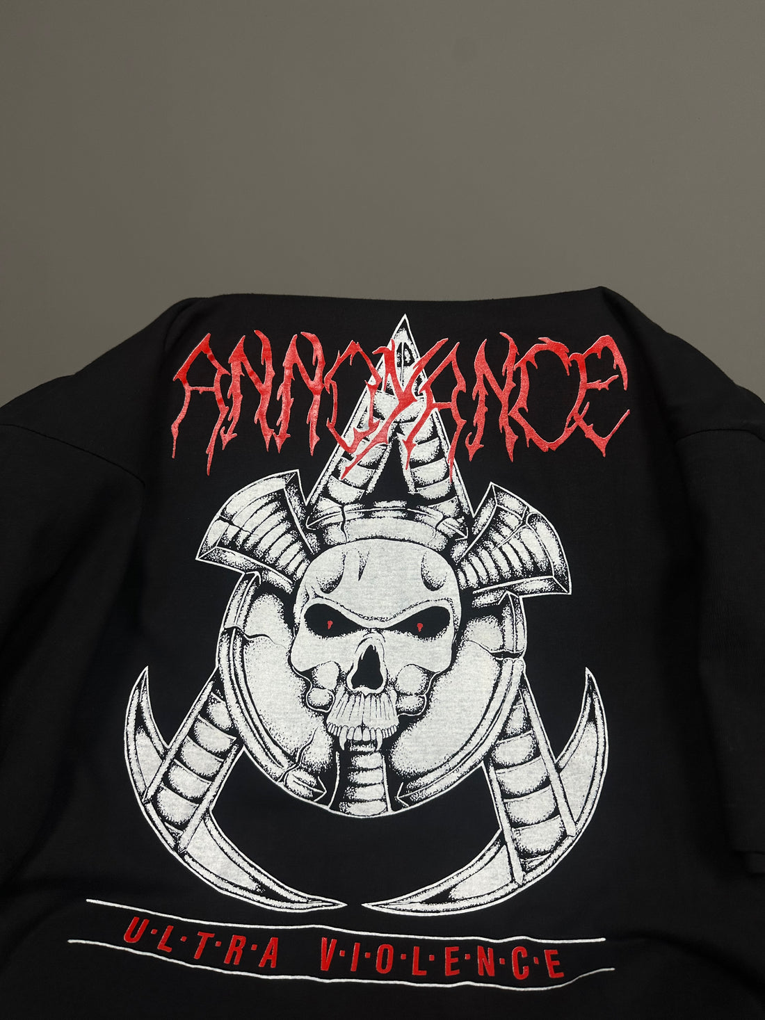 1993年ヴィンテージ アノイアンス ウルトラバイオレンス Tシャツ