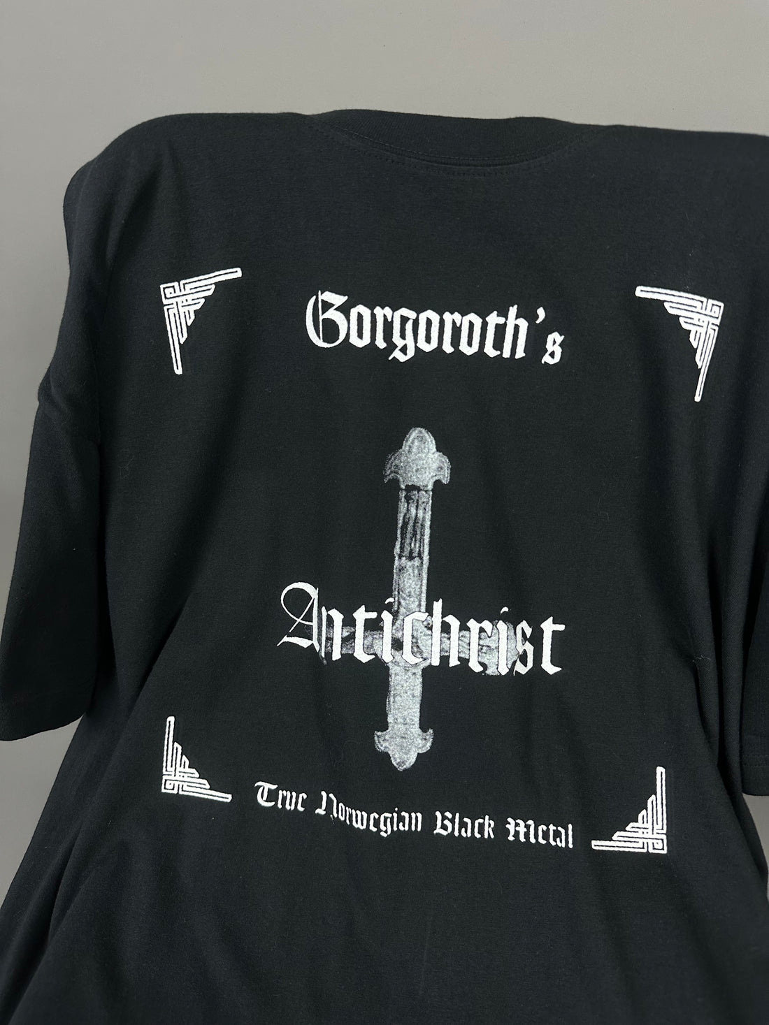 2000年代のヴィンテージ ゴルゴロス アンチクライスト Tシャツ