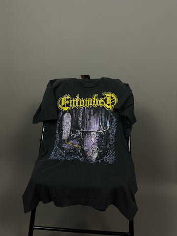 エントゥームド 1990 レフトハンドパス ヴィンテージ Tシャツ