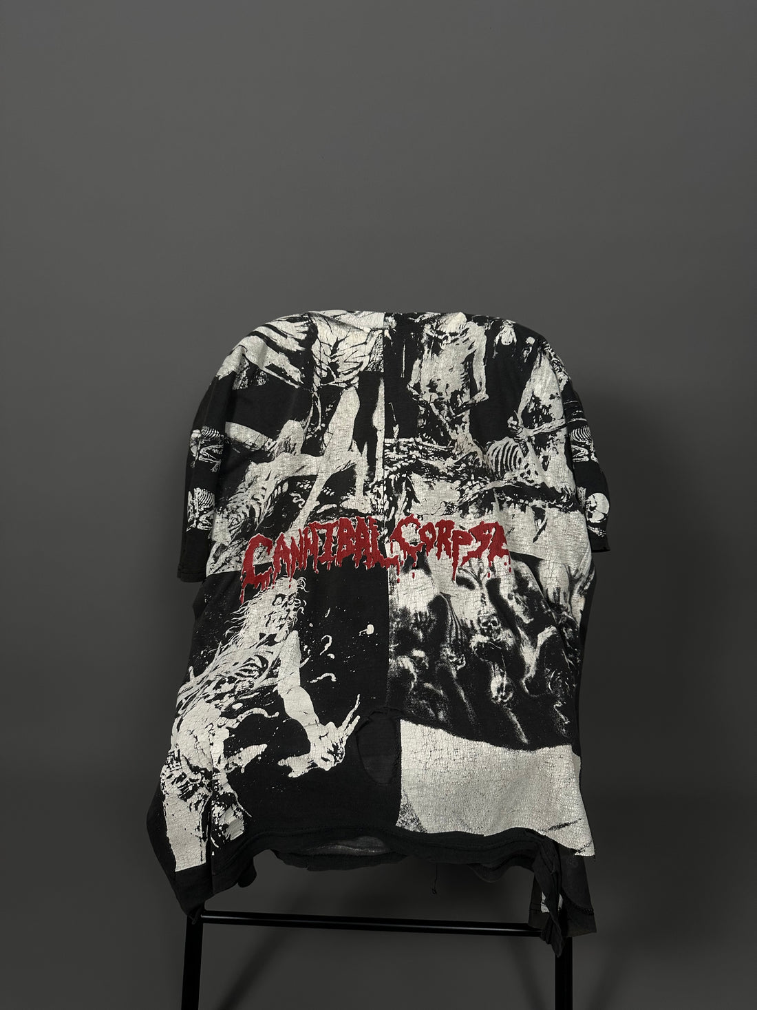 1993年ヴィンテージ カンニバル・コープス オールオーバープリントTシャツ