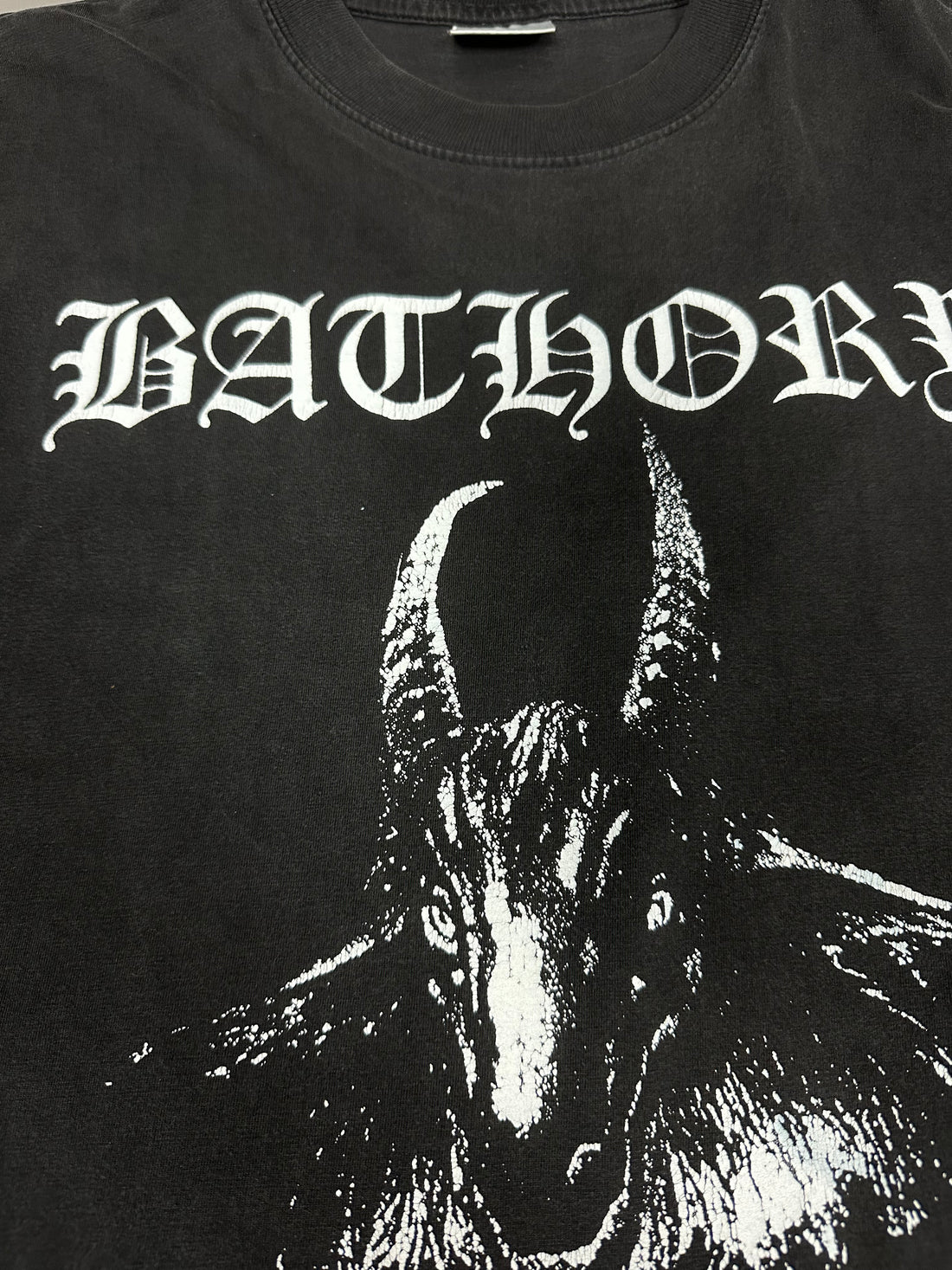 ヴィンテージ 2001 バソリー ノースリーブ Tシャツ