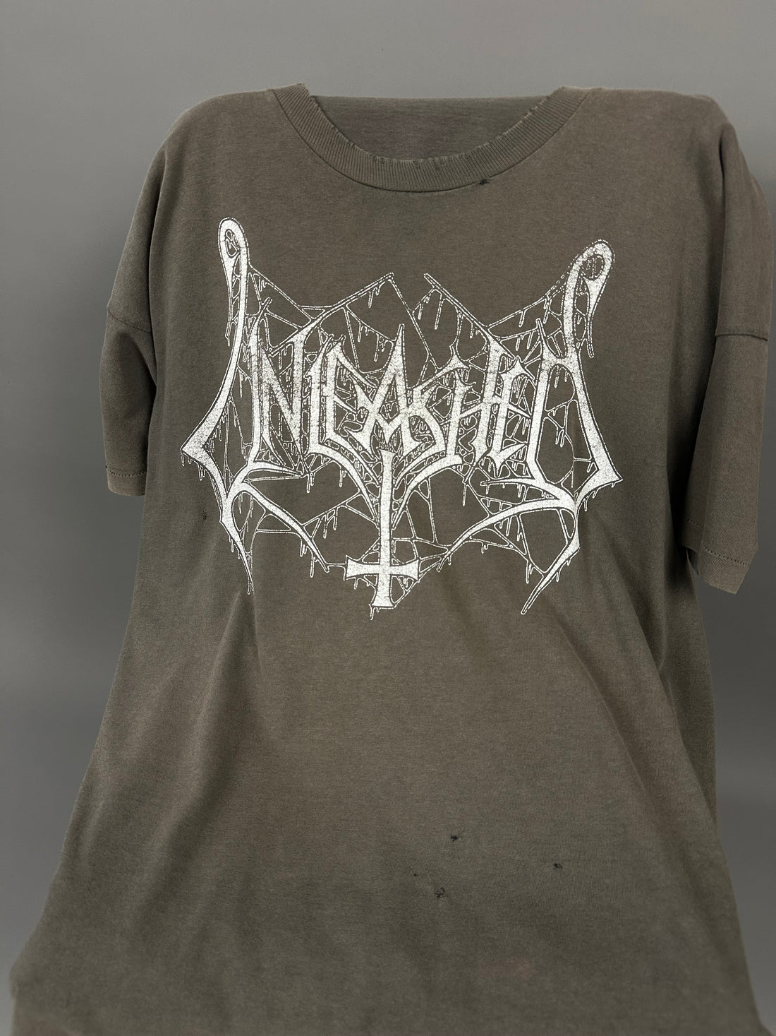 ヴィンテージ 1995 アンリーシュド ビクトリー Tシャツ