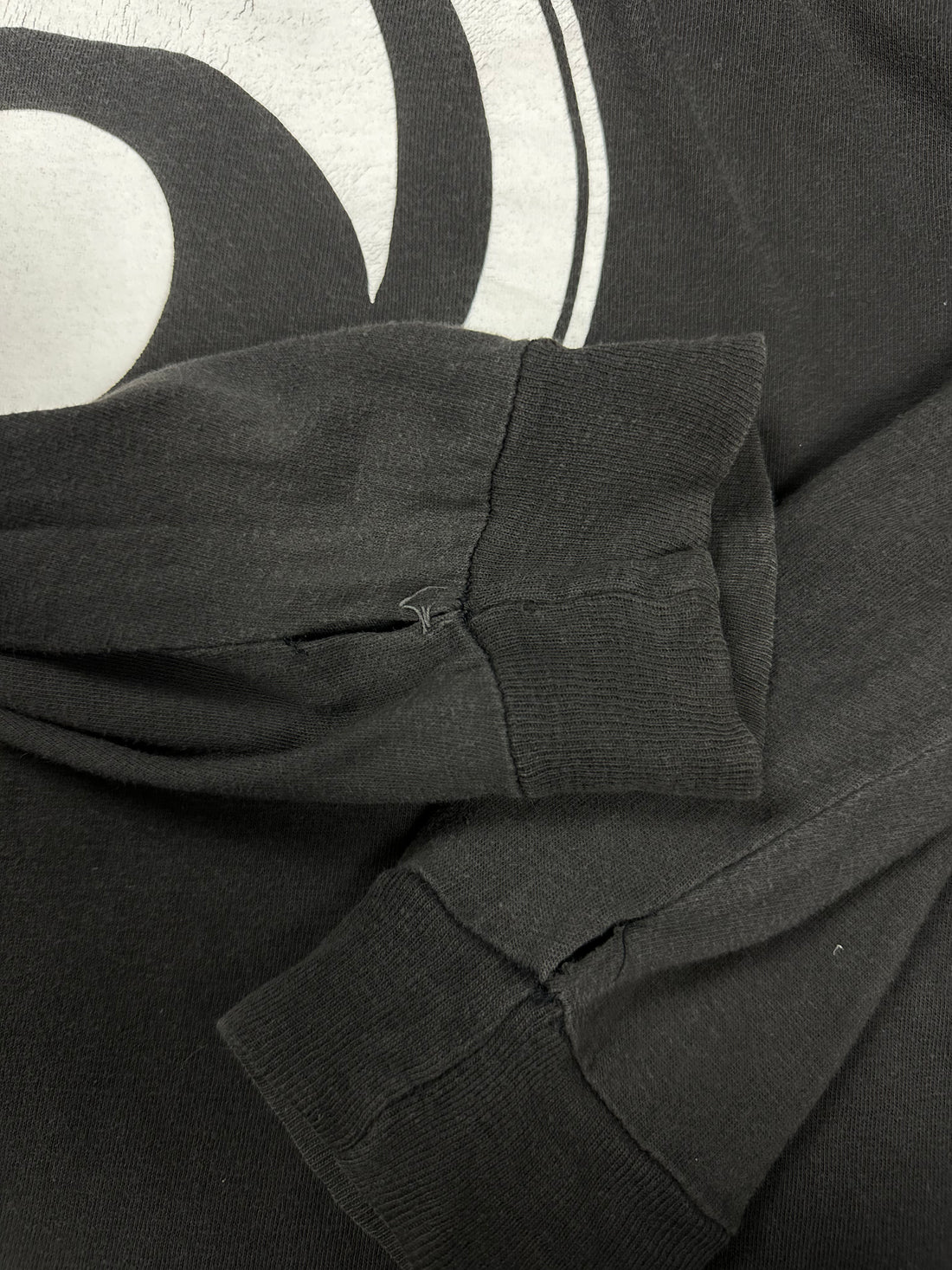 シックス・フィート・アンダー 1995 ホーンテッド ヴィンテージ ロングスリーブ