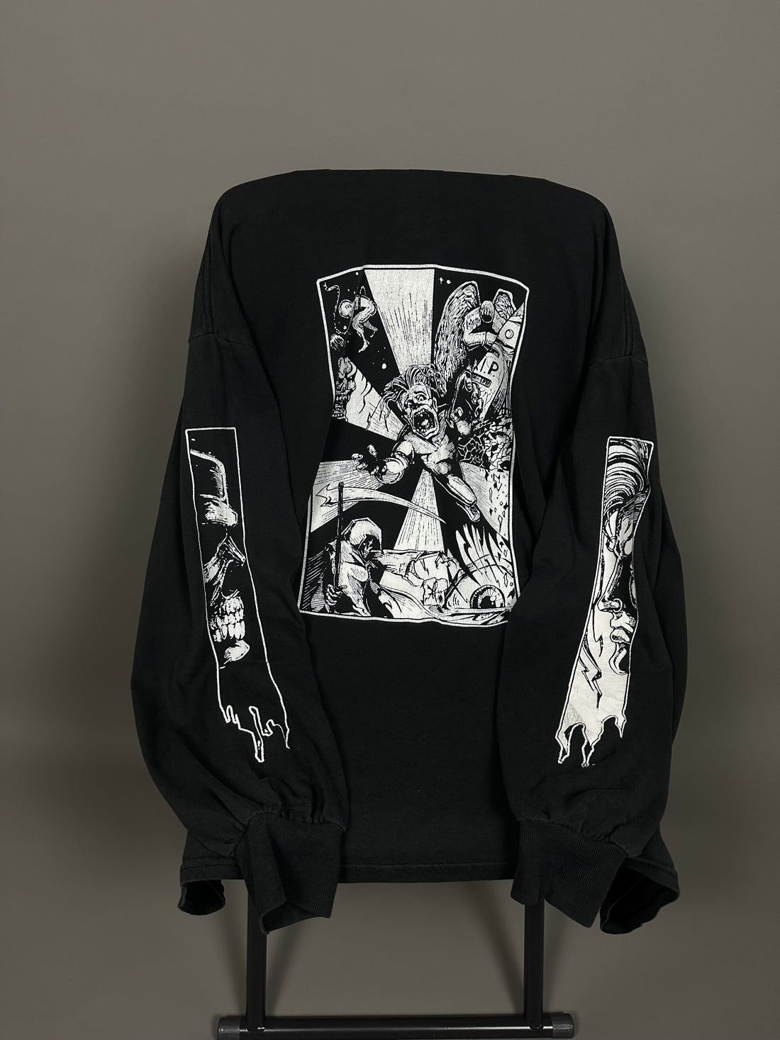 Vintage 2000s Anonymous Longsleeve