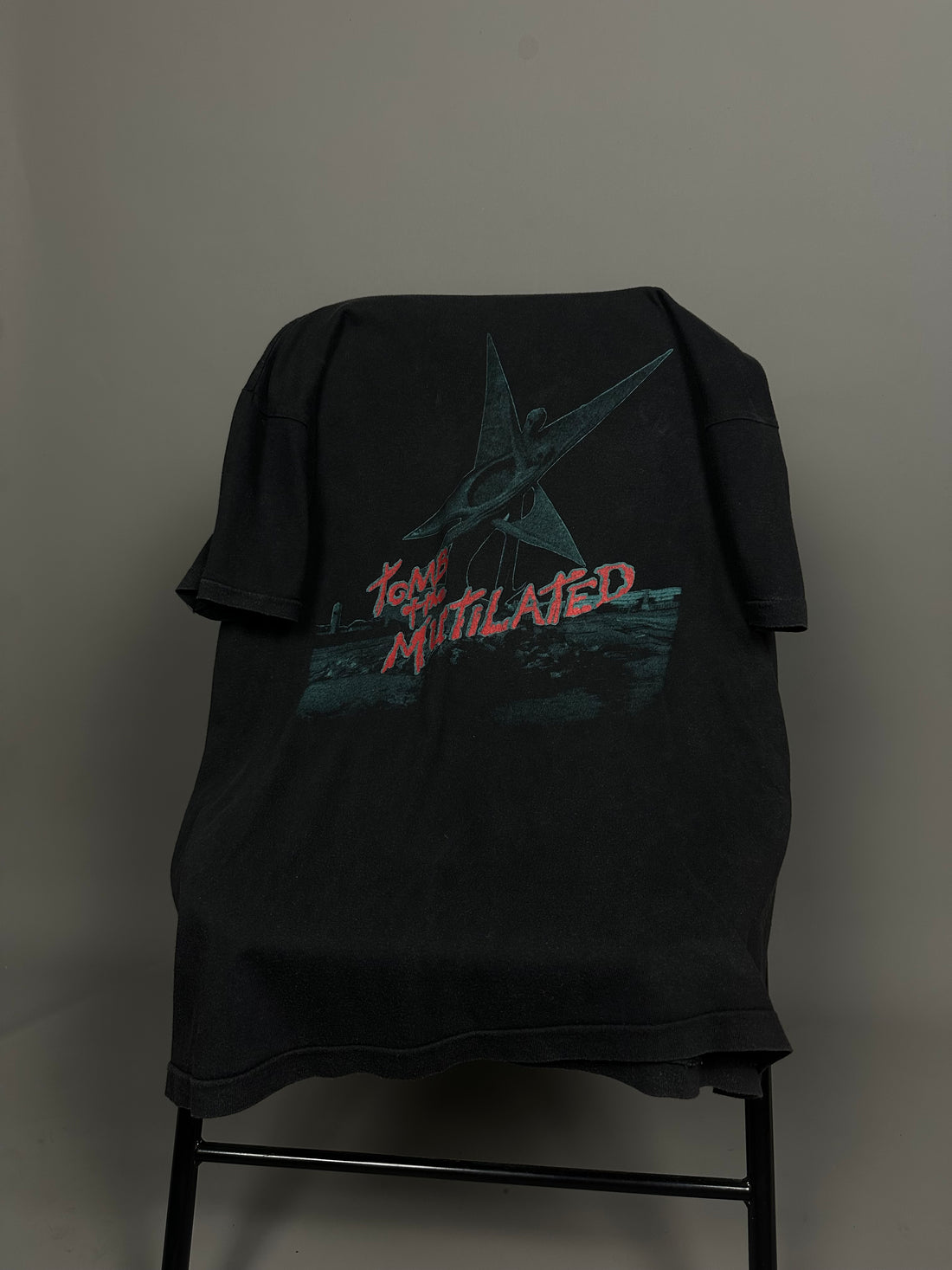 1992年ヴィンテージ カンニバル・コープス トゥーム・オブ・ザ・ミューティレイテッド Tシャツ