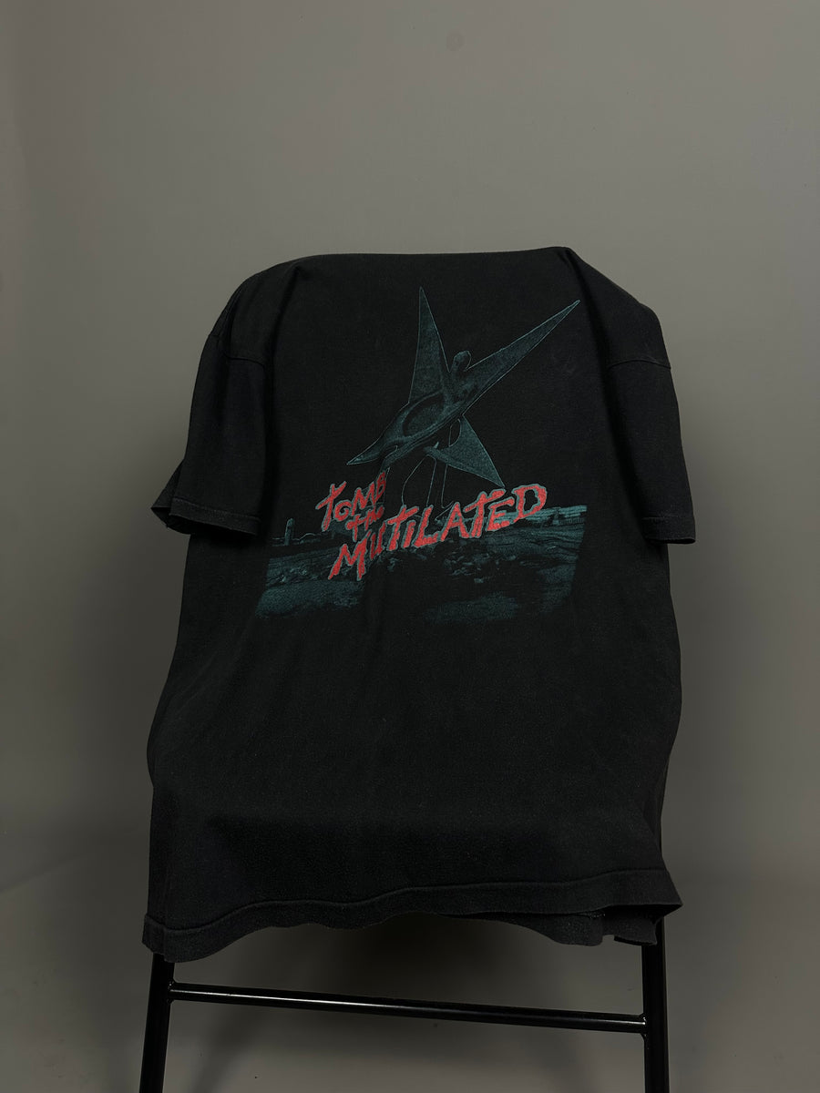 1992年ヴィンテージ カンニバル・コープス トゥーム・オブ・ザ・ミューティレイテッド Tシャツ