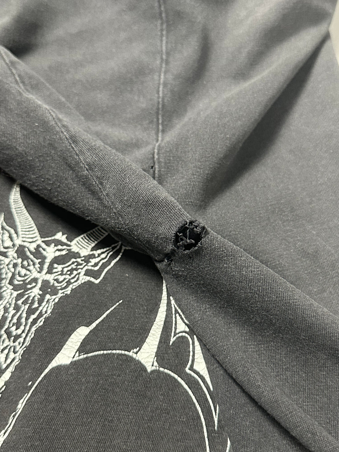 90年代のヴィンテージ ヘルハマー Tシャツ