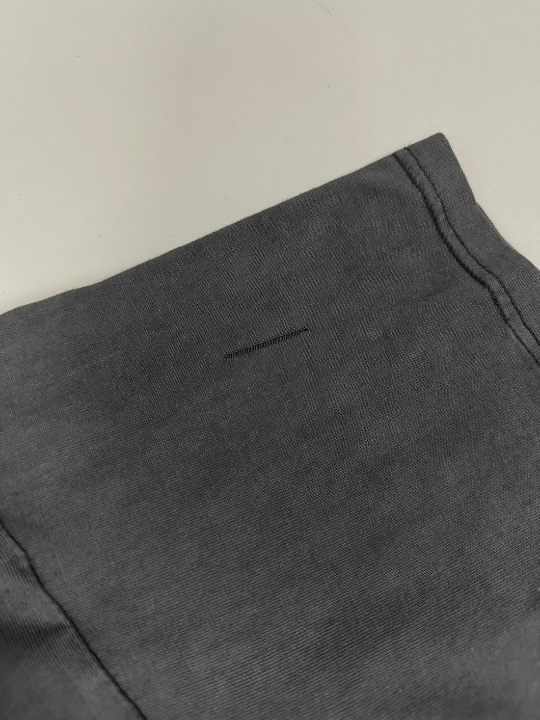 1994年製ヴィンテージ モーティス Tシャツ