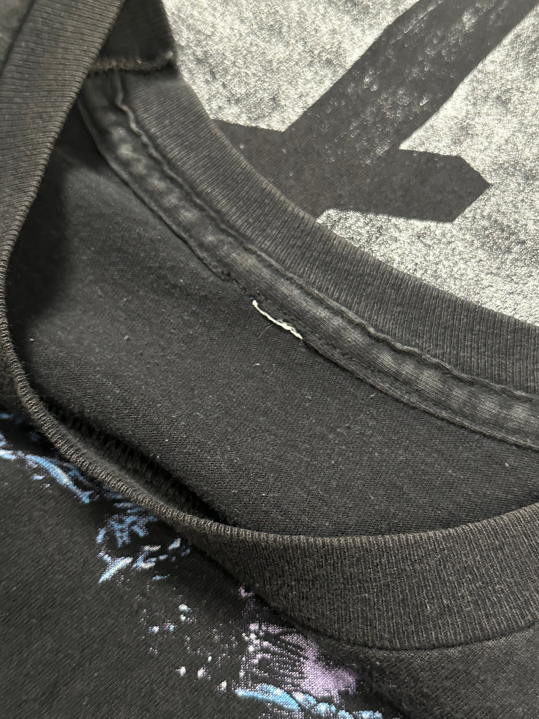 1990年ヴィンテージ エントゥームド レフト ハンド パス Tシャツ