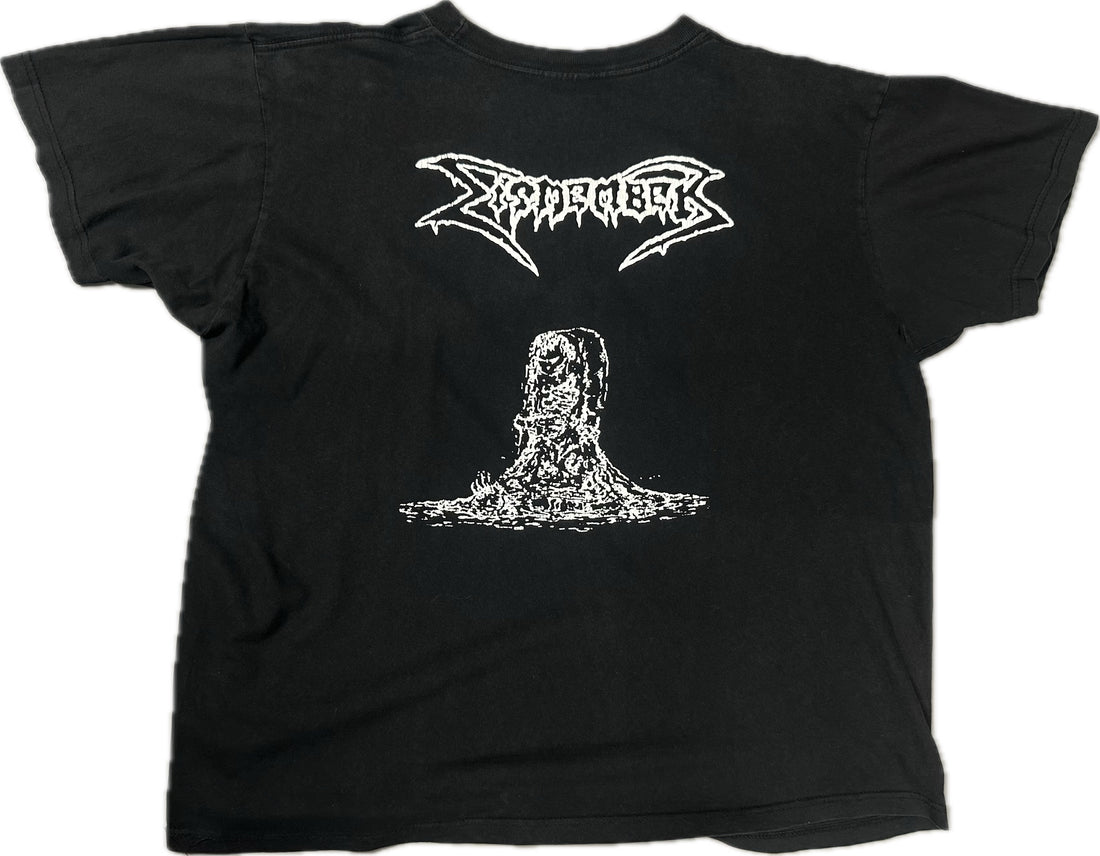 2000年代のヴィンテージ「Dismember Tシャツ」