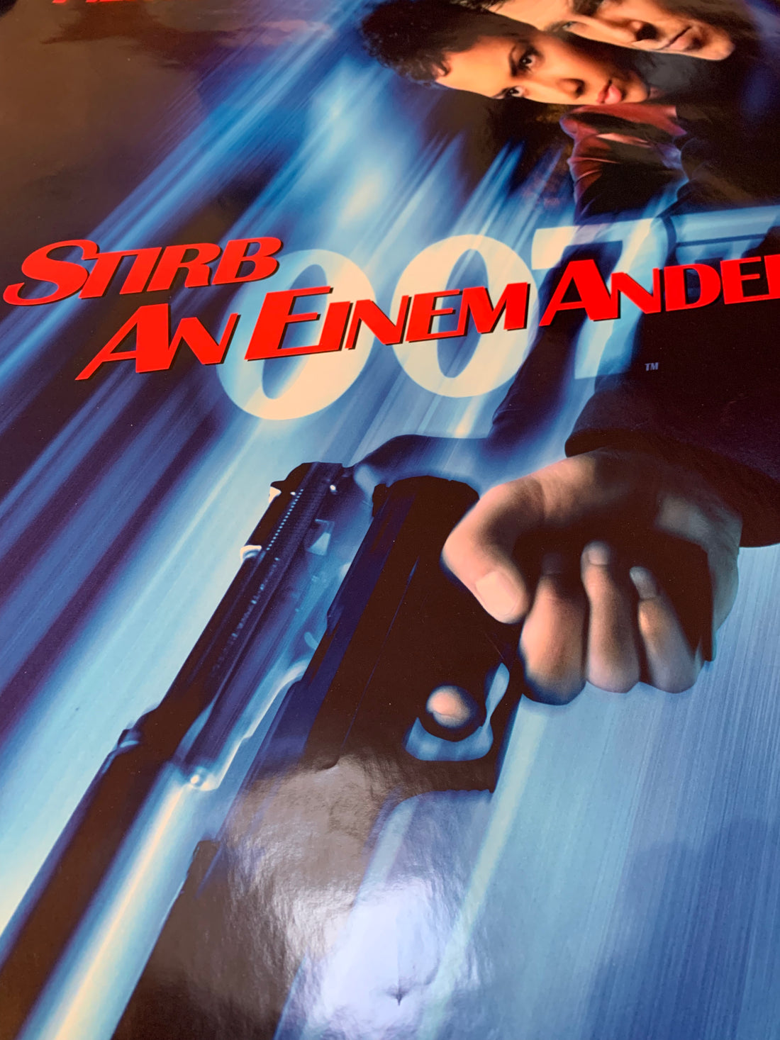 ジェームズ・ボンド 2002 ドイツ映画ポスター